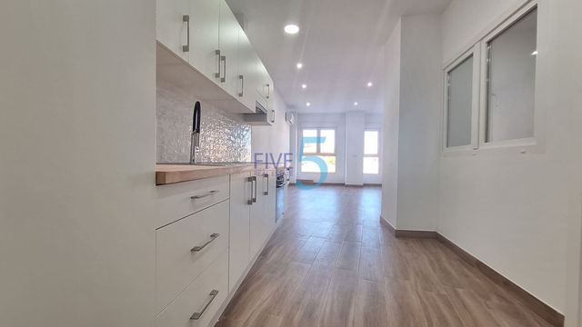 2 quarto Apartamento para venda em Torrevieja com piscina - 143 000 € (Ref: 10097398)