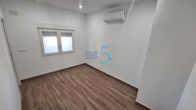 2 quarto Apartamento para venda em Torrevieja com piscina - 143 000 € (Ref: 10097398)