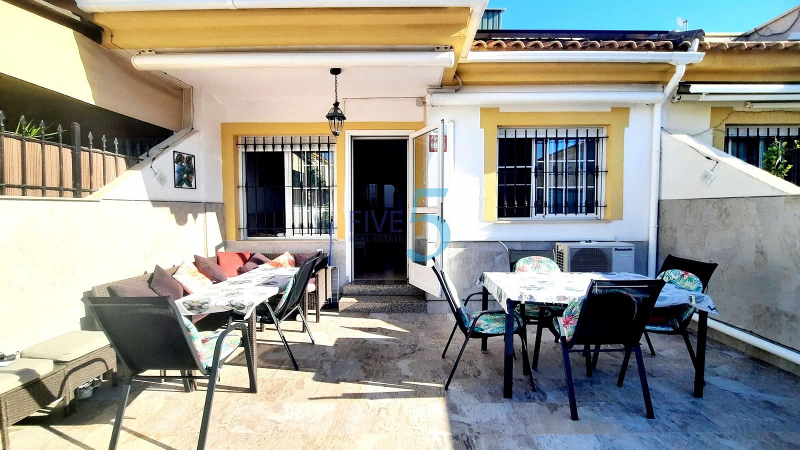 Casa de 3 habitaciones en Pilar de la Horadada en venta - 259.950 € (Ref: 10097399)