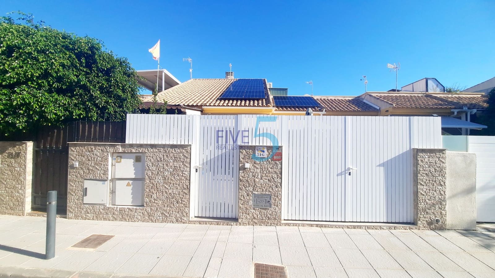 Casa de 3 habitaciones en Pilar de la Horadada en venta - 259.950 € (Ref: 10097399)