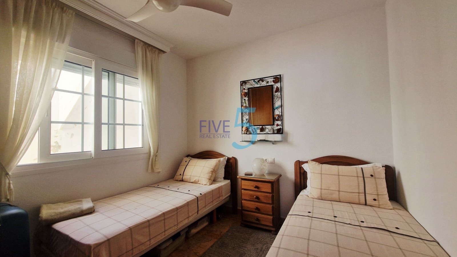 2 soverom Leilighet til salgs i Villamartin med svømmebasseng garasje - € 169 999 (Ref: 10099035)