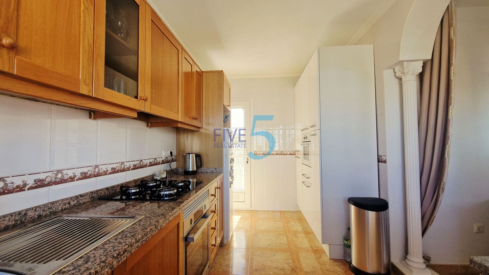 2 soverom Leilighet til salgs i Villamartin med svømmebasseng garasje - € 169 999 (Ref: 10099035)