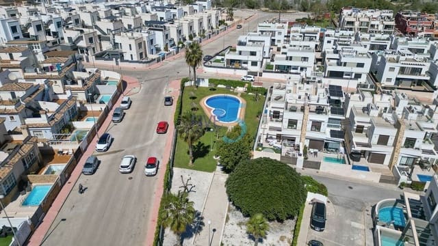3 sovrum Hus till salu i Villamartin, Orihuela med pool - 324 900 € (Ref: 10099513)