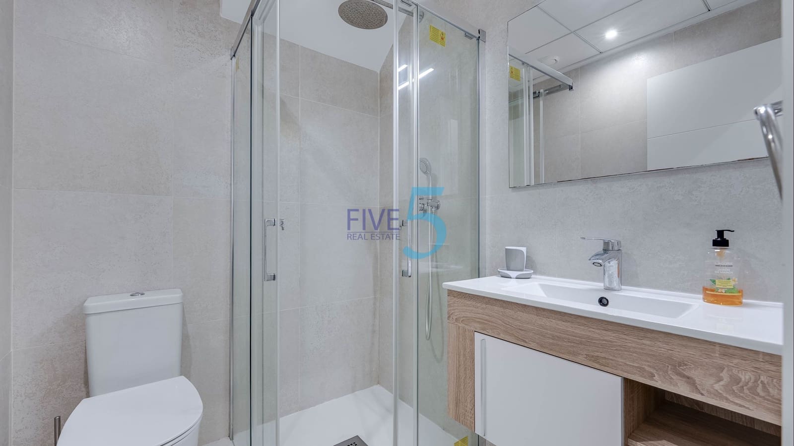 3 bedroom Townhouse for sale in Villamartin with pool - € 324,900 (Ref: 10099513)
