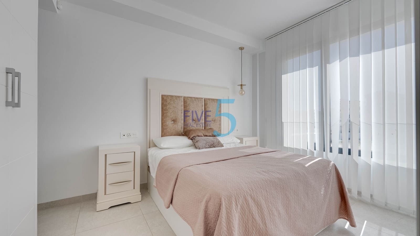 3 bedroom Townhouse for sale in Villamartin with pool - € 324,900 (Ref: 10099513)