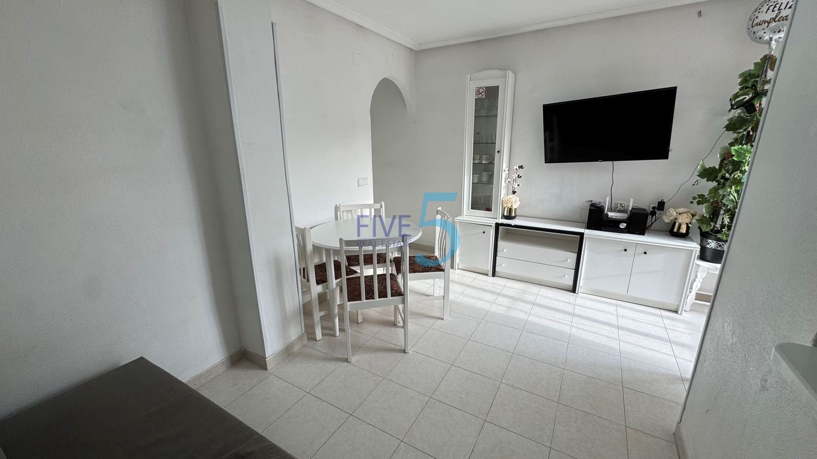 1 soveværelse Lejlighed til salg i Torrevieja med swimmingpool - € 107.500 (Ref: 10099514)