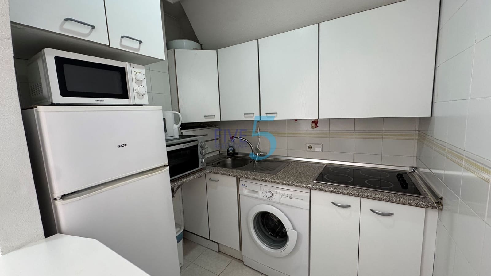 1 soveværelse Lejlighed til salg i Torrevieja med swimmingpool - € 107.500 (Ref: 10099514)