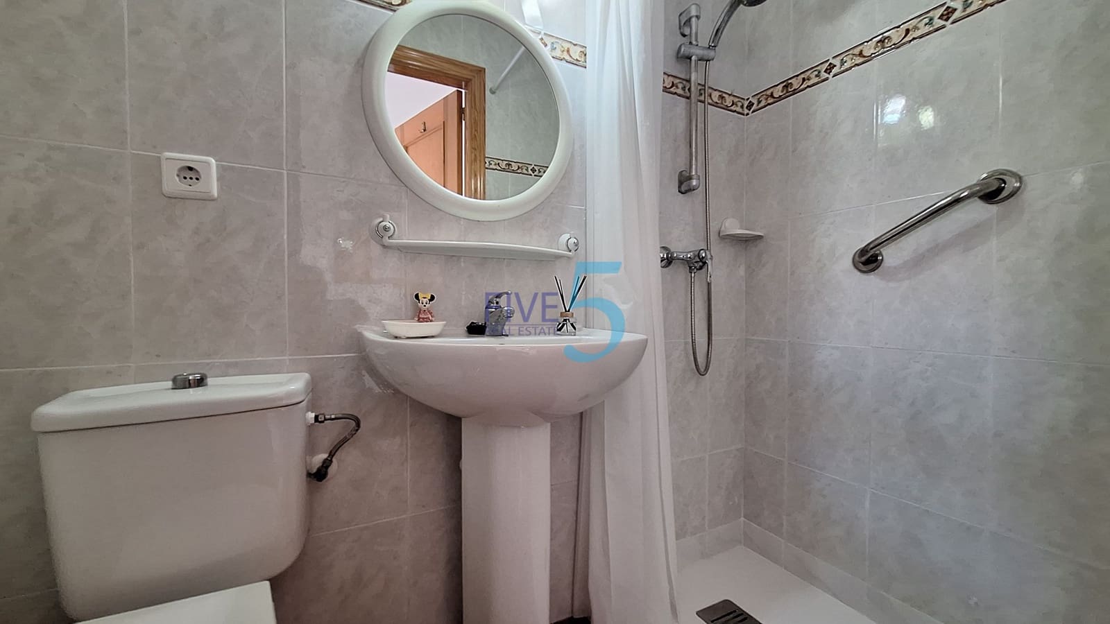3 quarto Casa em Banda para venda em Playa Flamenca com piscina garagem - 220 000 € (Ref: 10101366)