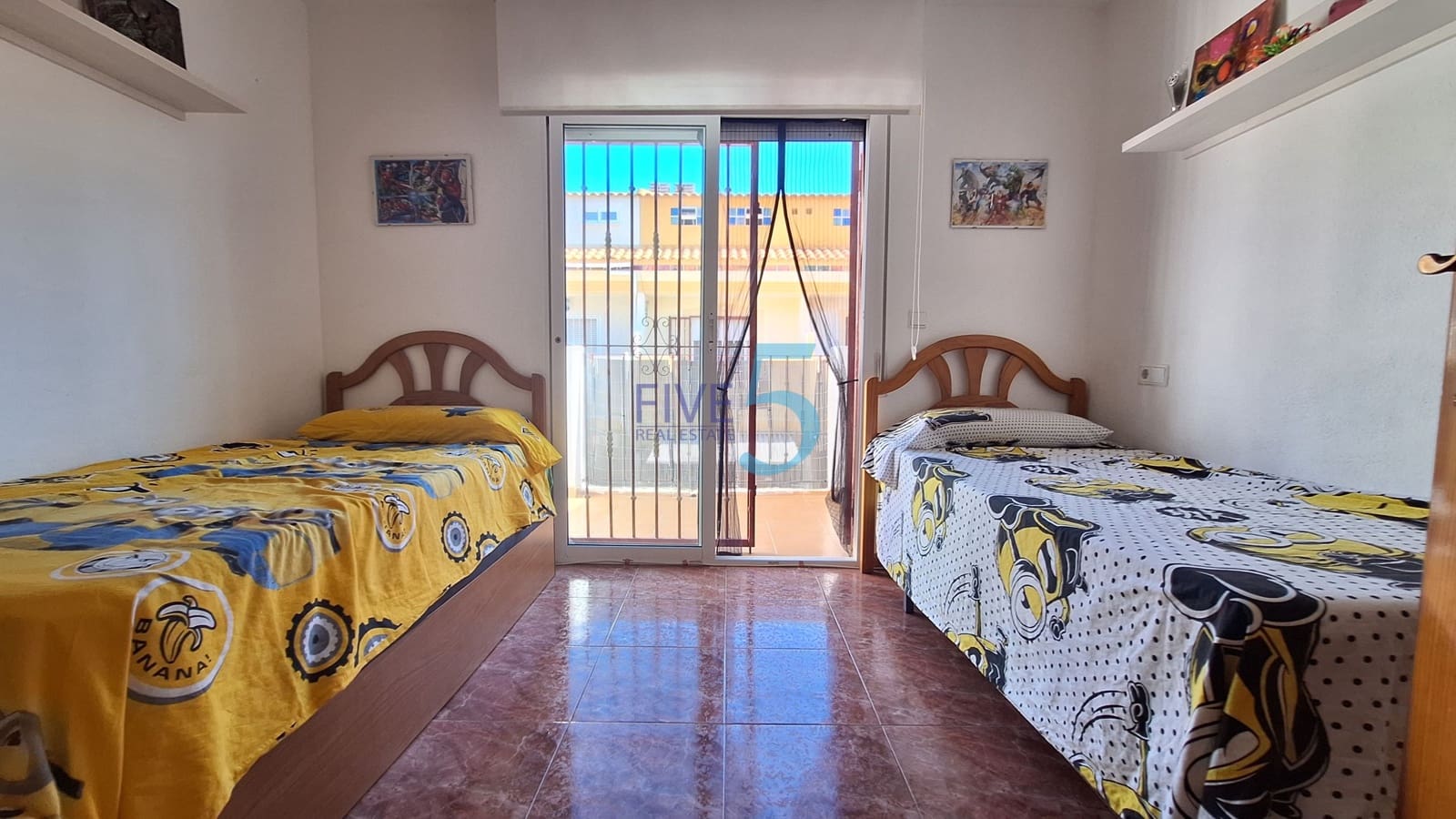 3 quarto Casa em Banda para venda em Playa Flamenca com piscina garagem - 220 000 € (Ref: 10101366)