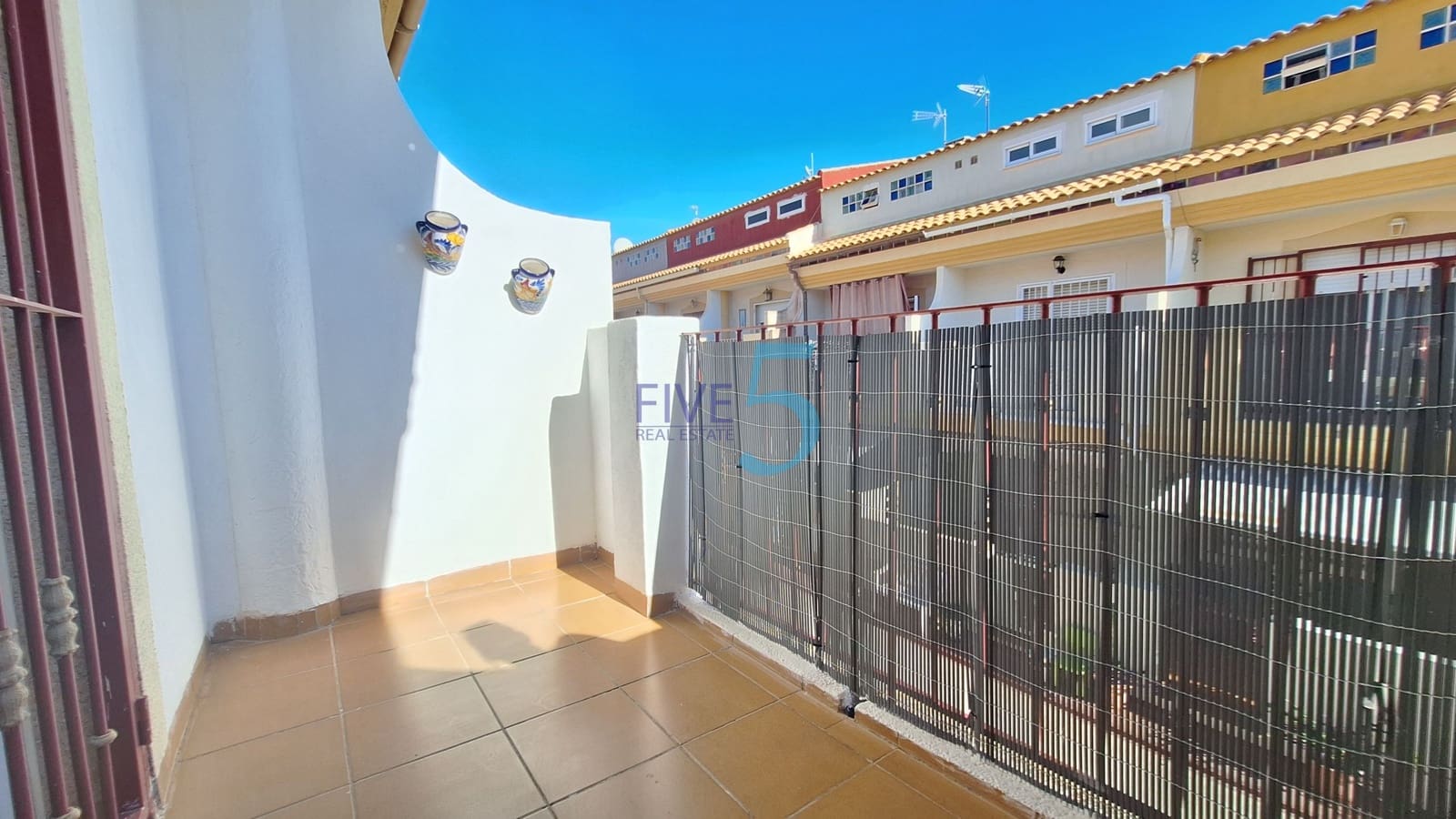 3 quarto Casa em Banda para venda em Playa Flamenca com piscina garagem - 220 000 € (Ref: 10101366)