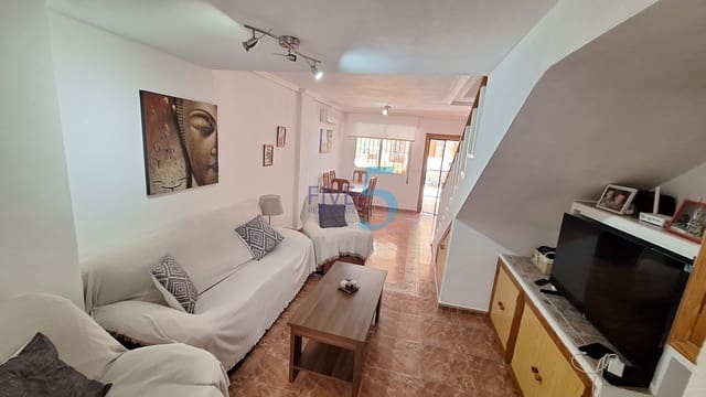 3 quarto Casa em Banda para venda em Playa Flamenca, Orihuela com piscina garagem - 220 000 € (Ref: 10101366)