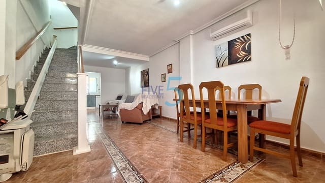3 quarto Casa em Banda para venda em Playa Flamenca, Orihuela com piscina garagem - 220 000 € (Ref: 10101366)