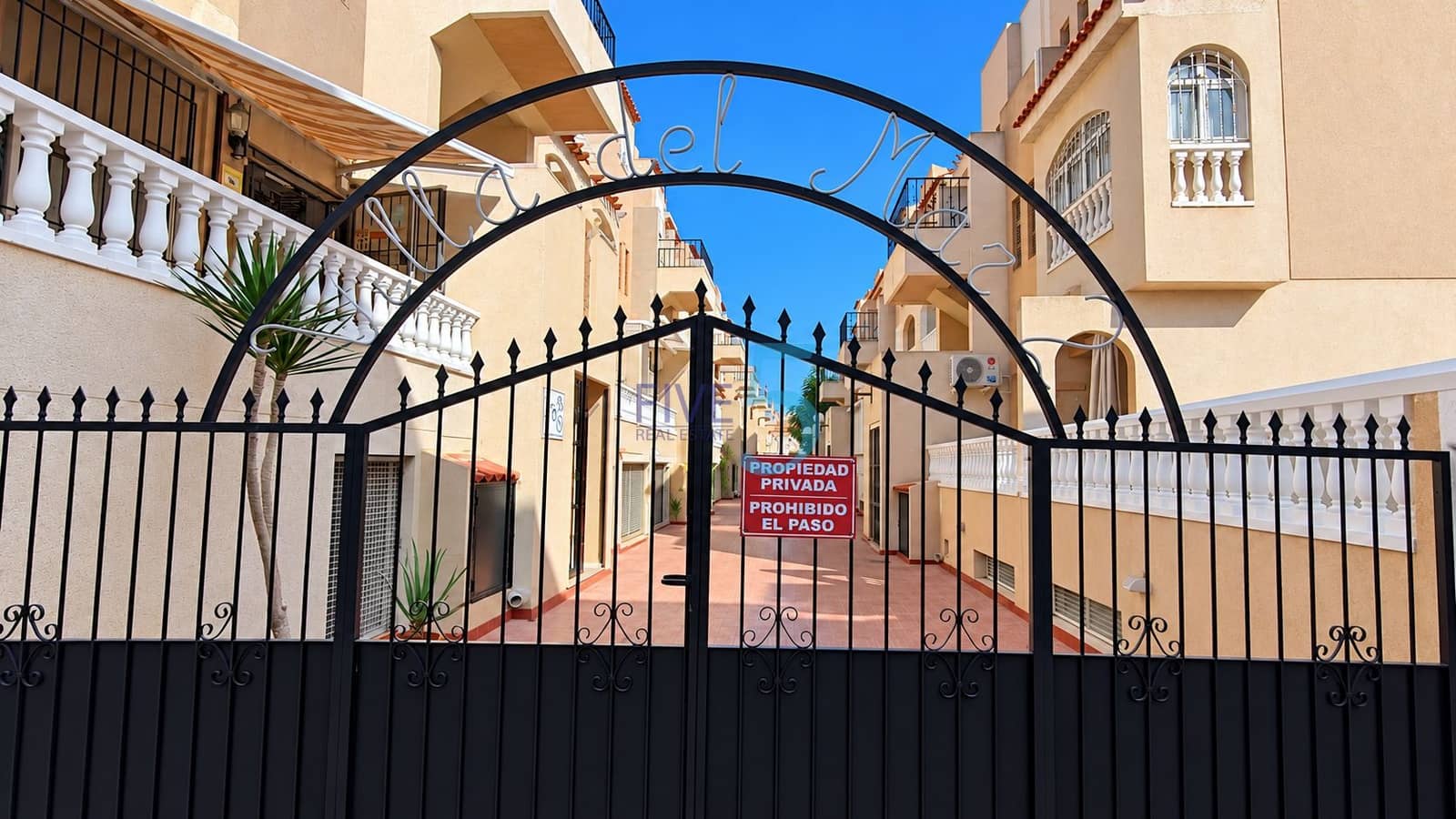 2 slaapkamer Appartement te koop in Torrevieja met zwembad - € 124.950 (Ref: 10101369)