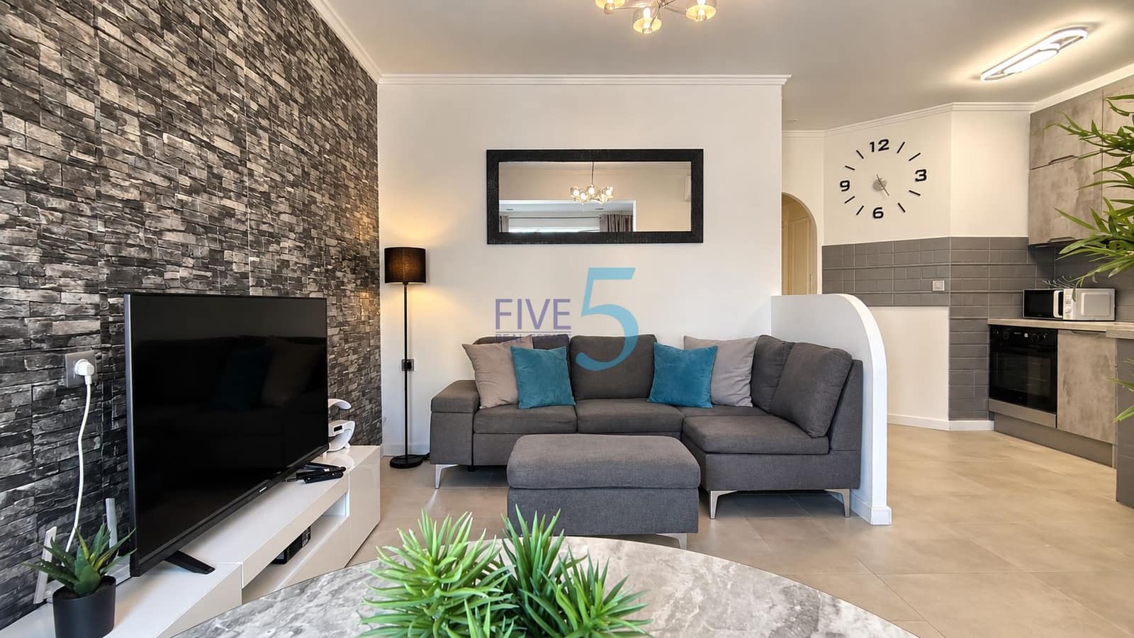 2 slaapkamer Appartement te koop in Torrevieja met zwembad - € 124.950 (Ref: 10101369)