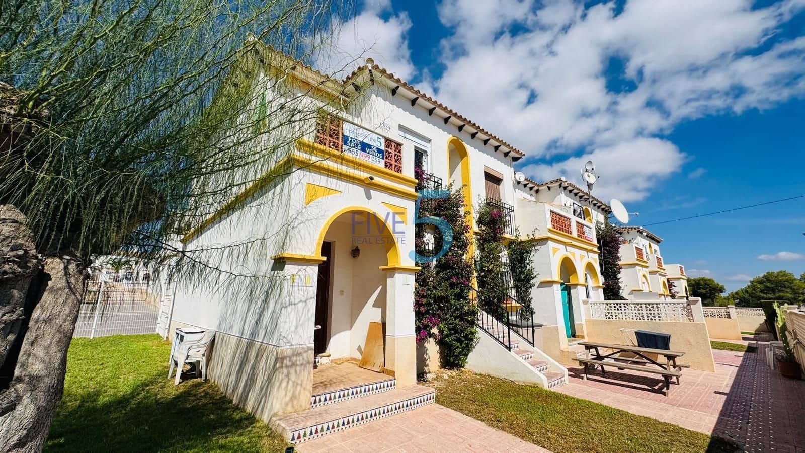 1 bedroom Apartment for sale in Villamartin with pool garage - € 117,500 (Ref: 10101370)