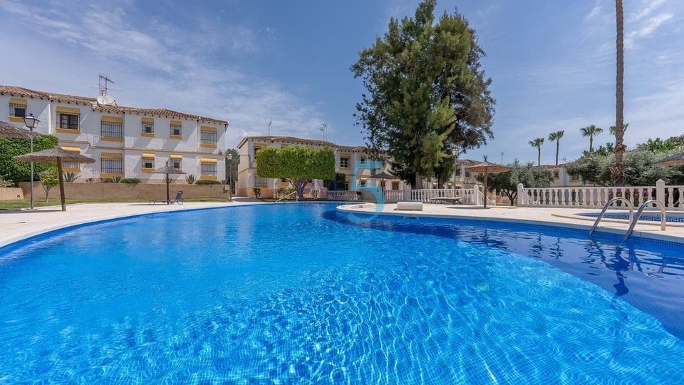 1 bedroom Apartment for sale in Villamartin with pool garage - € 117,500 (Ref: 10101370)