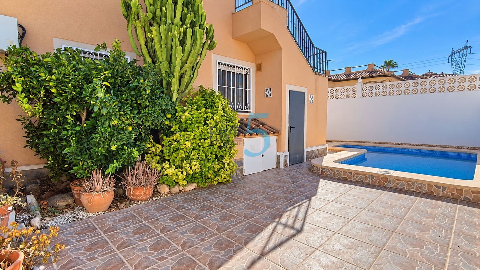 2 Zimmer Villa zu verkaufen in Benijofar mit Pool Garage - 245.000 € (Ref: 10101372)
