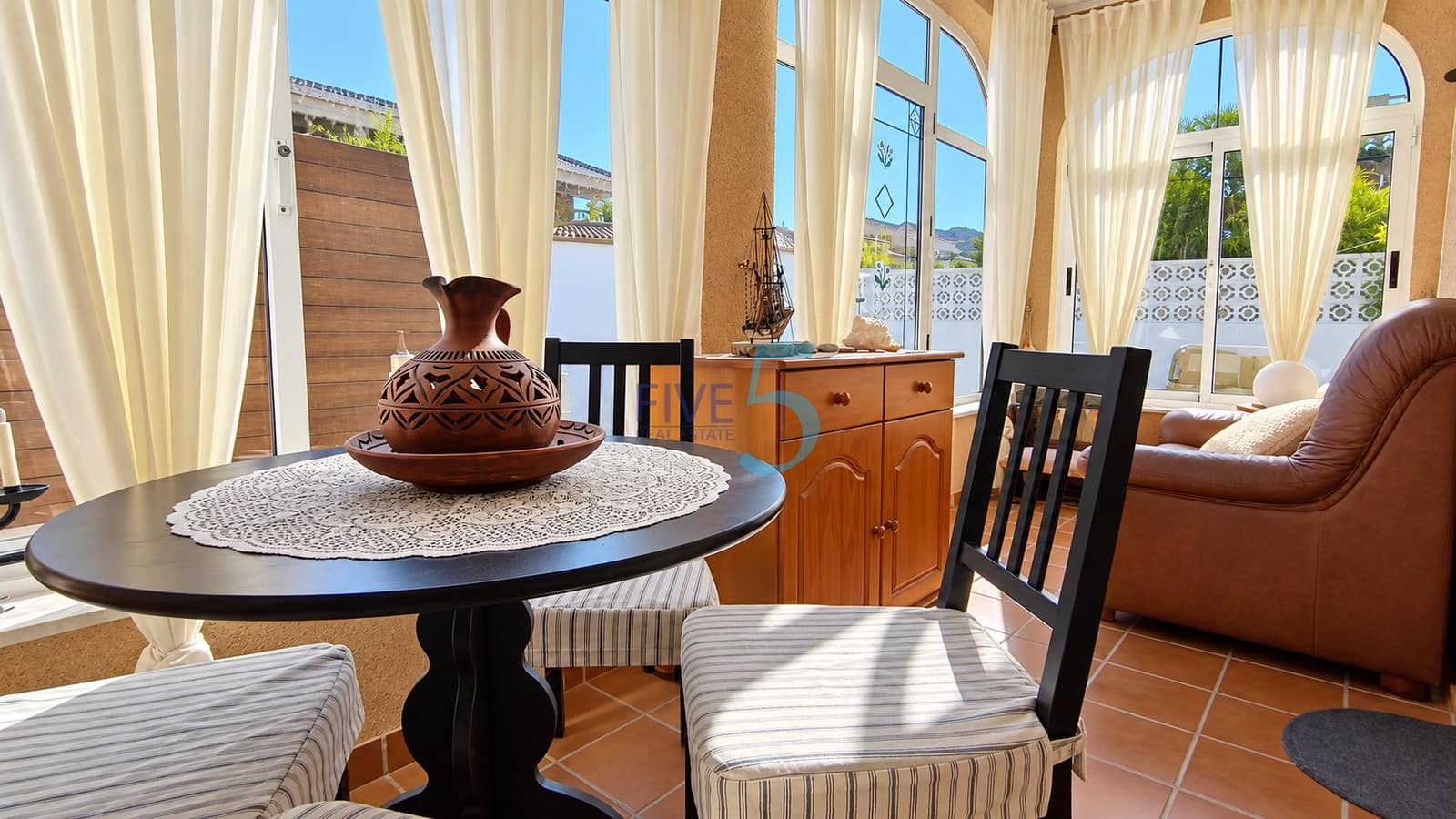 2 Zimmer Villa zu verkaufen in Benijofar mit Pool Garage - 245.000 € (Ref: 10101372)