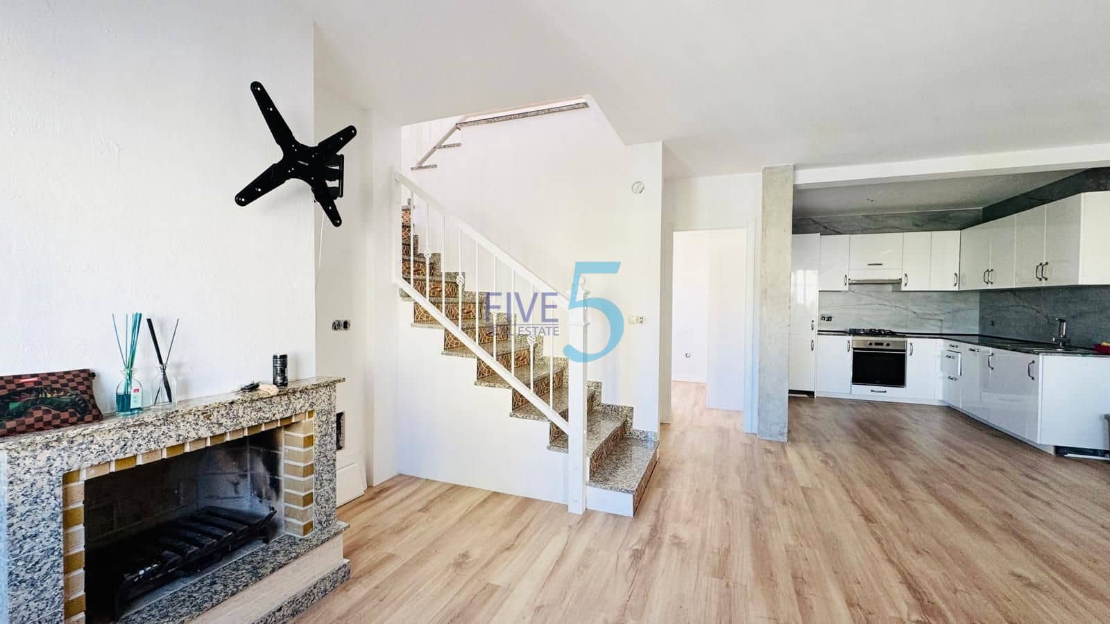 3 chambre Maison de Ville à vendre à Villamartin avec piscine garage - 235 000 € (Ref: 10106514)