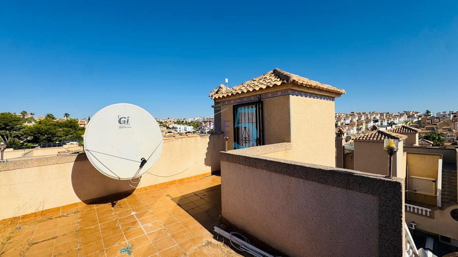 3 chambre Maison de Ville à vendre à Villamartin avec piscine garage - 235 000 € (Ref: 10106514)