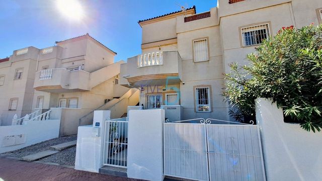 2 chambre Appartement à vendre à Ciudad Quesada, Rojales avec piscine garage - 149 950 € (Ref: 10106515)