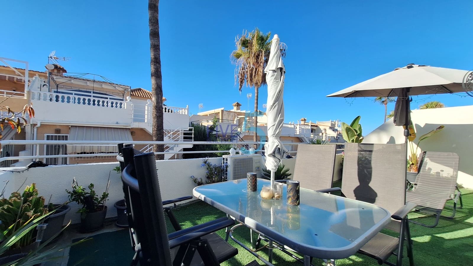 3 soverom Leilighet til salgs i Los Altos med svømmebasseng - € 239 900 (Ref: 10106516)
