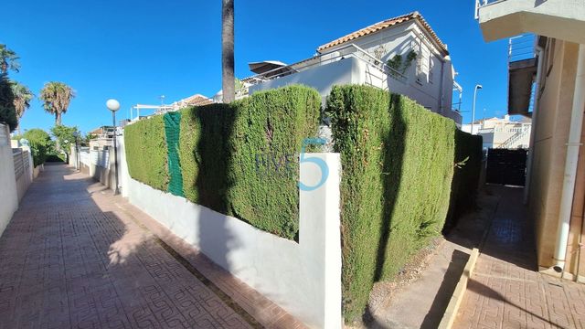 3 soverom Leilighet til salgs i Los Altos med svømmebasseng - € 239 900 (Ref: 10106516)