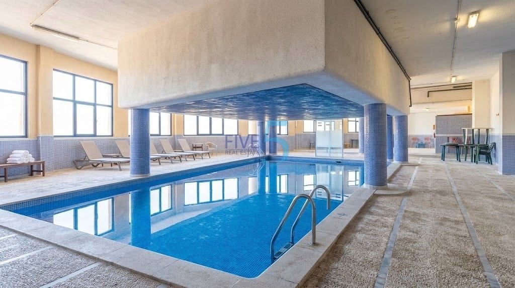 Casa de 3 habitaciones en Playa Flamenca en venta con piscina garaje - 200.000 € (Ref: 10109949)