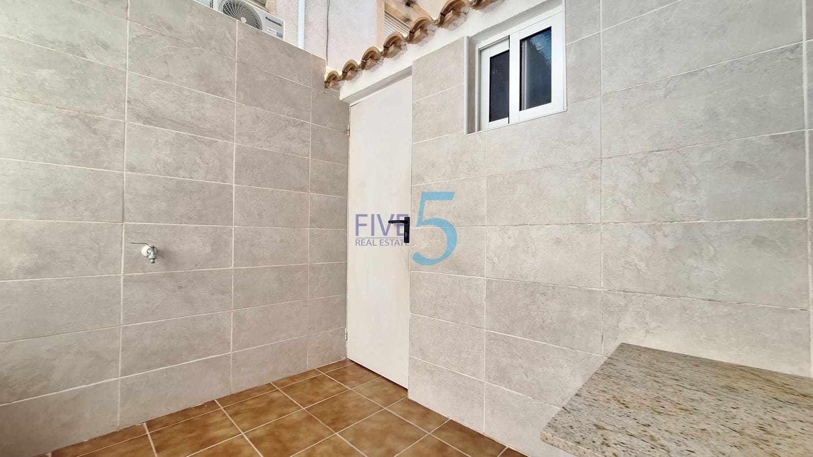 Casa de 3 habitaciones en Playa Flamenca en venta con piscina garaje - 200.000 € (Ref: 10109949)