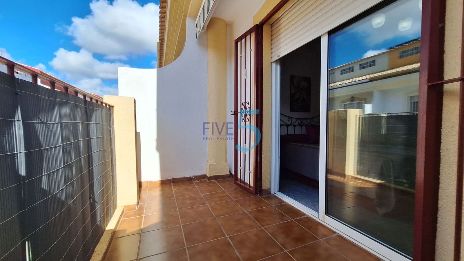 Casa de 3 habitaciones en Playa Flamenca en venta con piscina garaje - 200.000 € (Ref: 10109949)