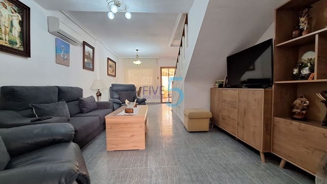 Casa de 3 habitaciones en Playa Flamenca, Orihuela en venta con piscina garaje - 200.000 € (Ref: 10109949)