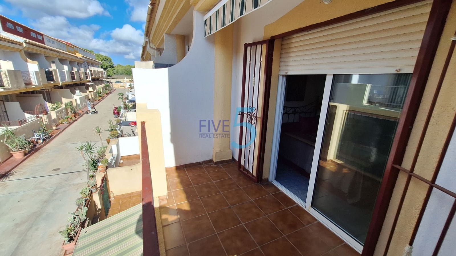 Casa de 3 habitaciones en Playa Flamenca en venta con piscina garaje - 200.000 € (Ref: 10109949)