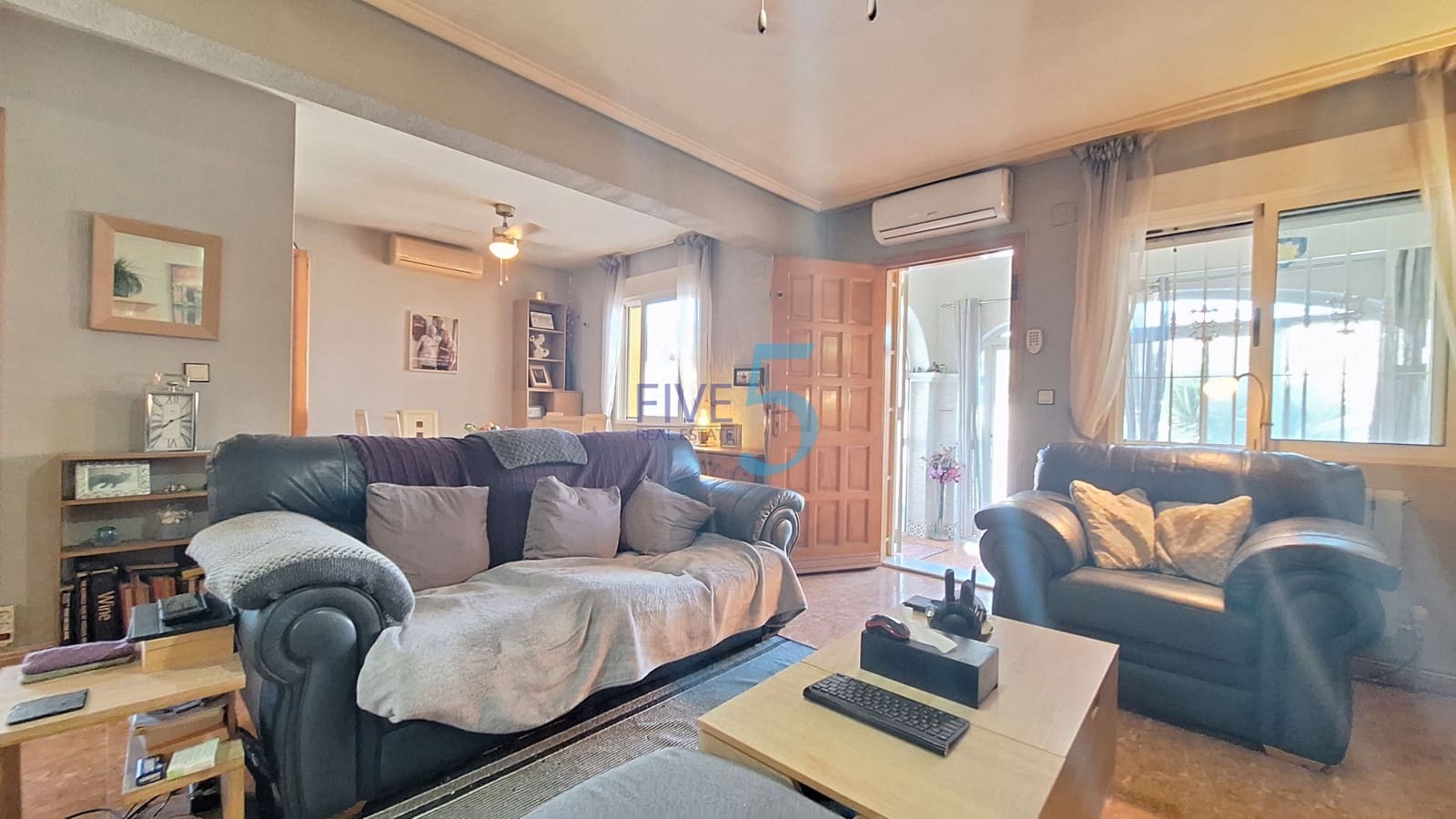 Pareado de 2 habitaciones en San Fulgencio en venta con piscina garaje - 220.000 € (Ref: 10110246)
