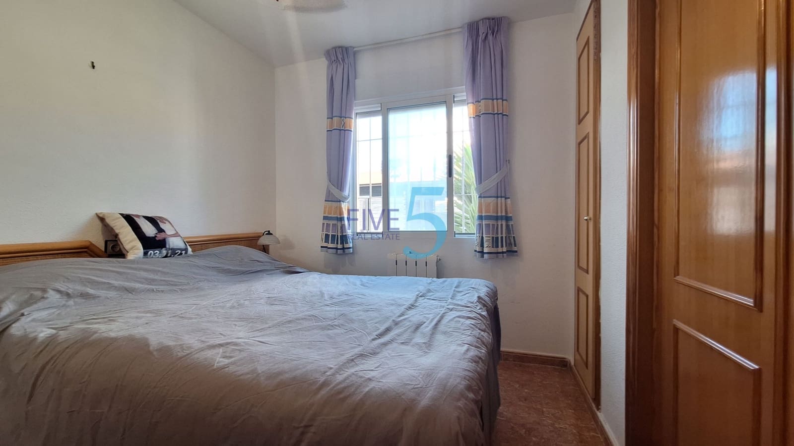 Pareado de 2 habitaciones en San Fulgencio en venta con piscina garaje - 220.000 € (Ref: 10110246)