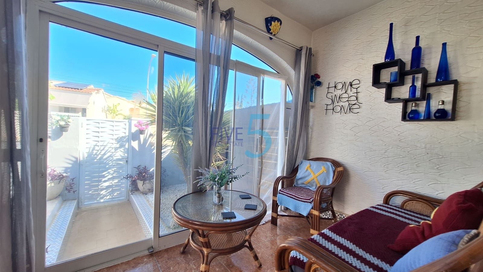 Pareado de 2 habitaciones en San Fulgencio en venta con piscina garaje - 220.000 € (Ref: 10110246)