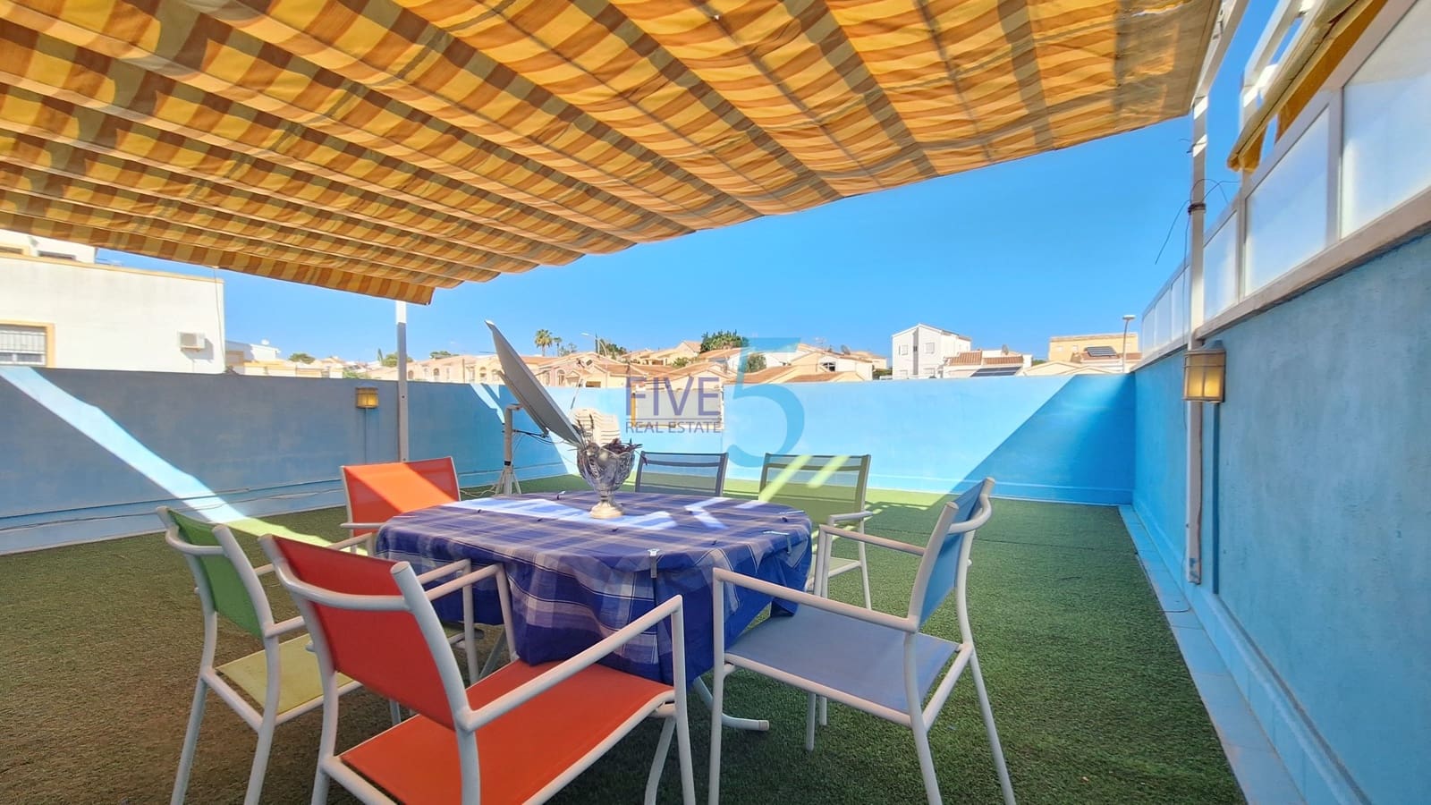 Pareado de 2 habitaciones en San Fulgencio en venta con piscina garaje - 220.000 € (Ref: 10110246)