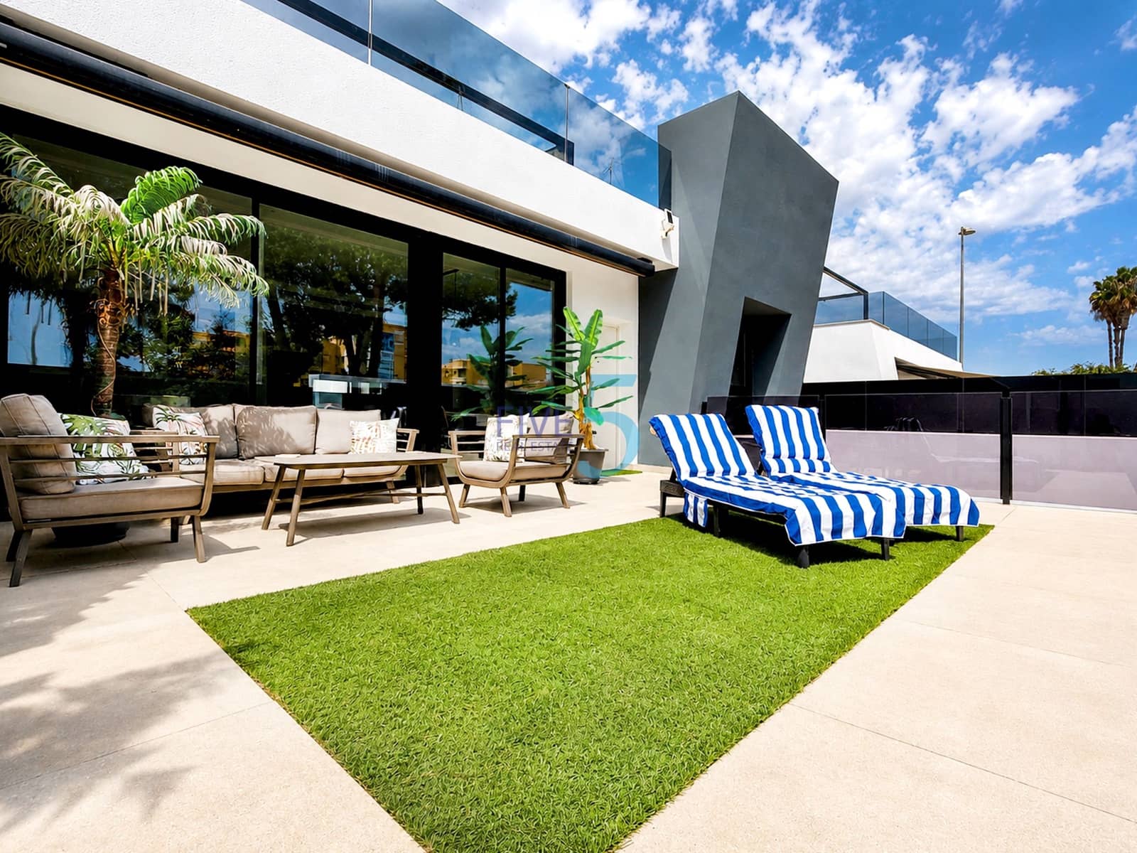 3 Zimmer Villa zu verkaufen in Santiago de la Ribera mit Pool Garage - 555.000 € (Ref: 10110247)