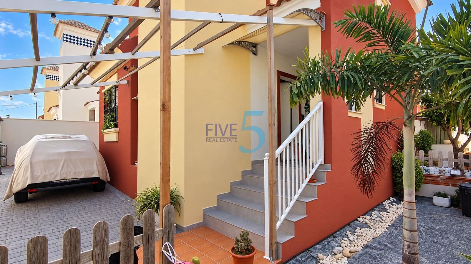 3 slaapkamer Villa te koop in Lo Crispin met zwembad garage - € 320.000 (Ref: 10114609)