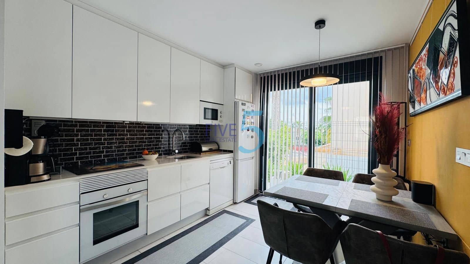 3 camera da letto Villa in vendita in Villamartin con piscina garage - 398.000 € (Rif: 10116038)