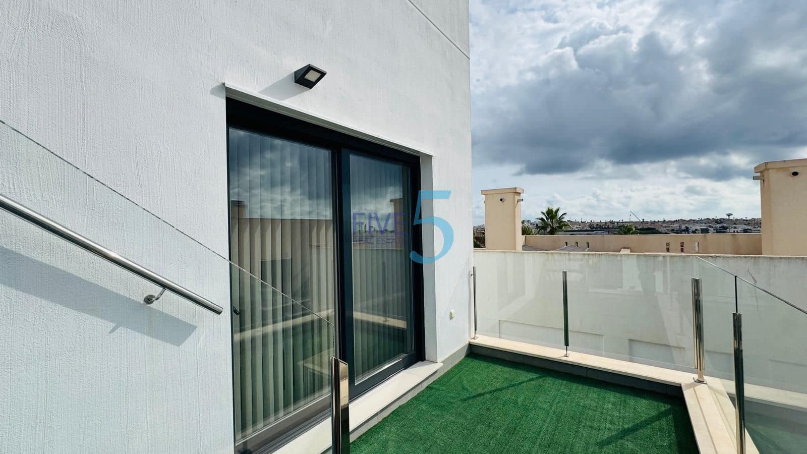 3 camera da letto Villa in vendita in Villamartin con piscina garage - 398.000 € (Rif: 10116038)