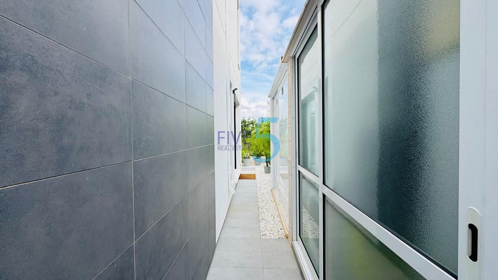 3 camera da letto Villa in vendita in Villamartin con piscina garage - 398.000 € (Rif: 10116038)