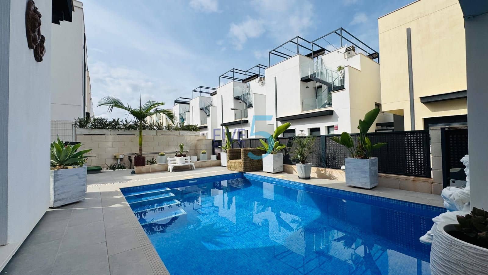 3 camera da letto Villa in vendita in Villamartin con piscina garage - 398.000 € (Rif: 10116038)