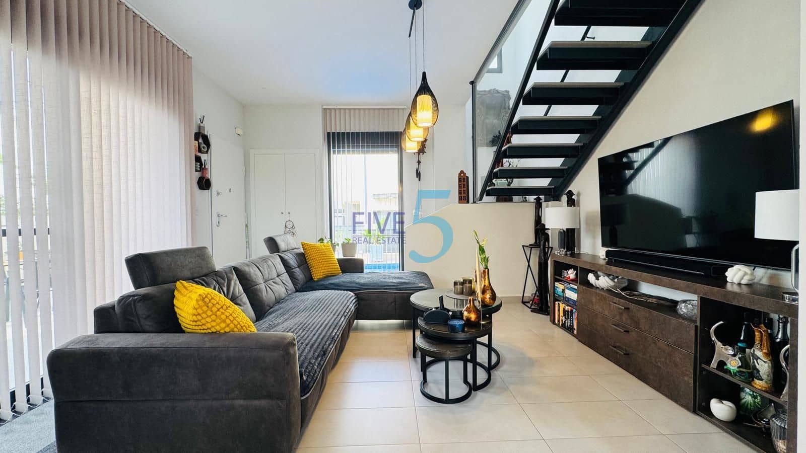 3 camera da letto Villa in vendita in Villamartin con piscina garage - 398.000 € (Rif: 10116038)