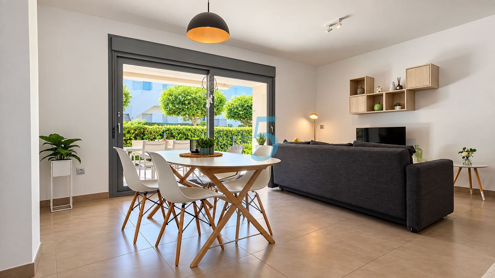 Apartamento de 2 habitaciones en Vistabella en venta con piscina garaje - 249.995 € (Ref: 10118602)