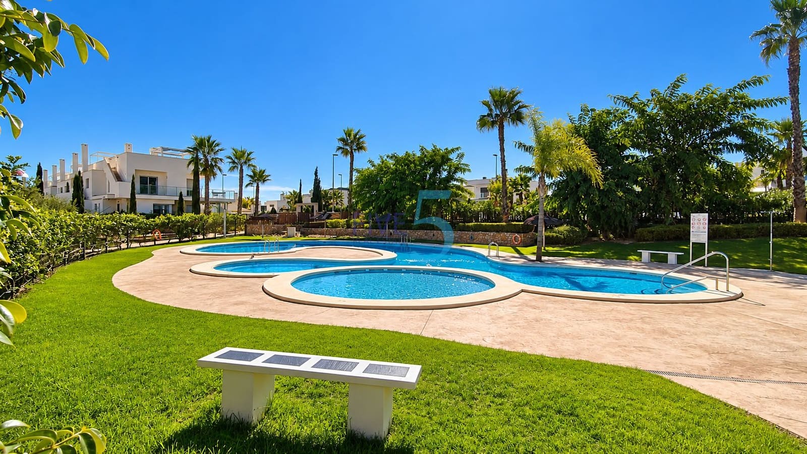 Apartamento de 2 habitaciones en Vistabella en venta con piscina garaje - 249.995 € (Ref: 10118602)