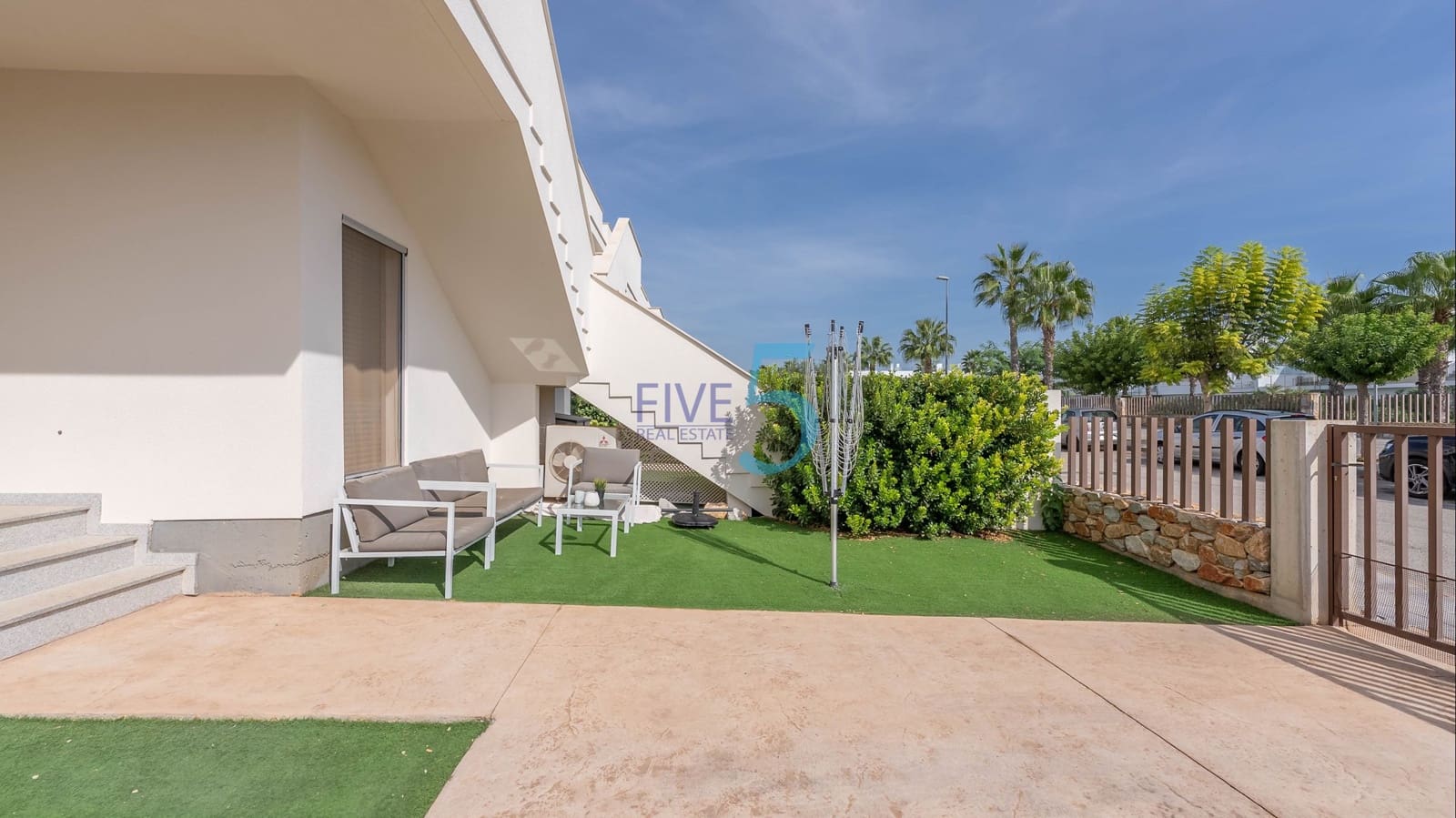 2 bedroom Apartment for sale in Vistabella with pool garage - € 249,995 (Ref: 10118602)