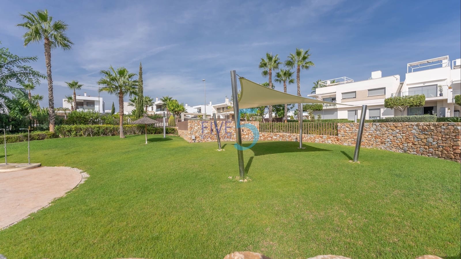 2 bedroom Apartment for sale in Vistabella with pool garage - € 249,995 (Ref: 10118602)