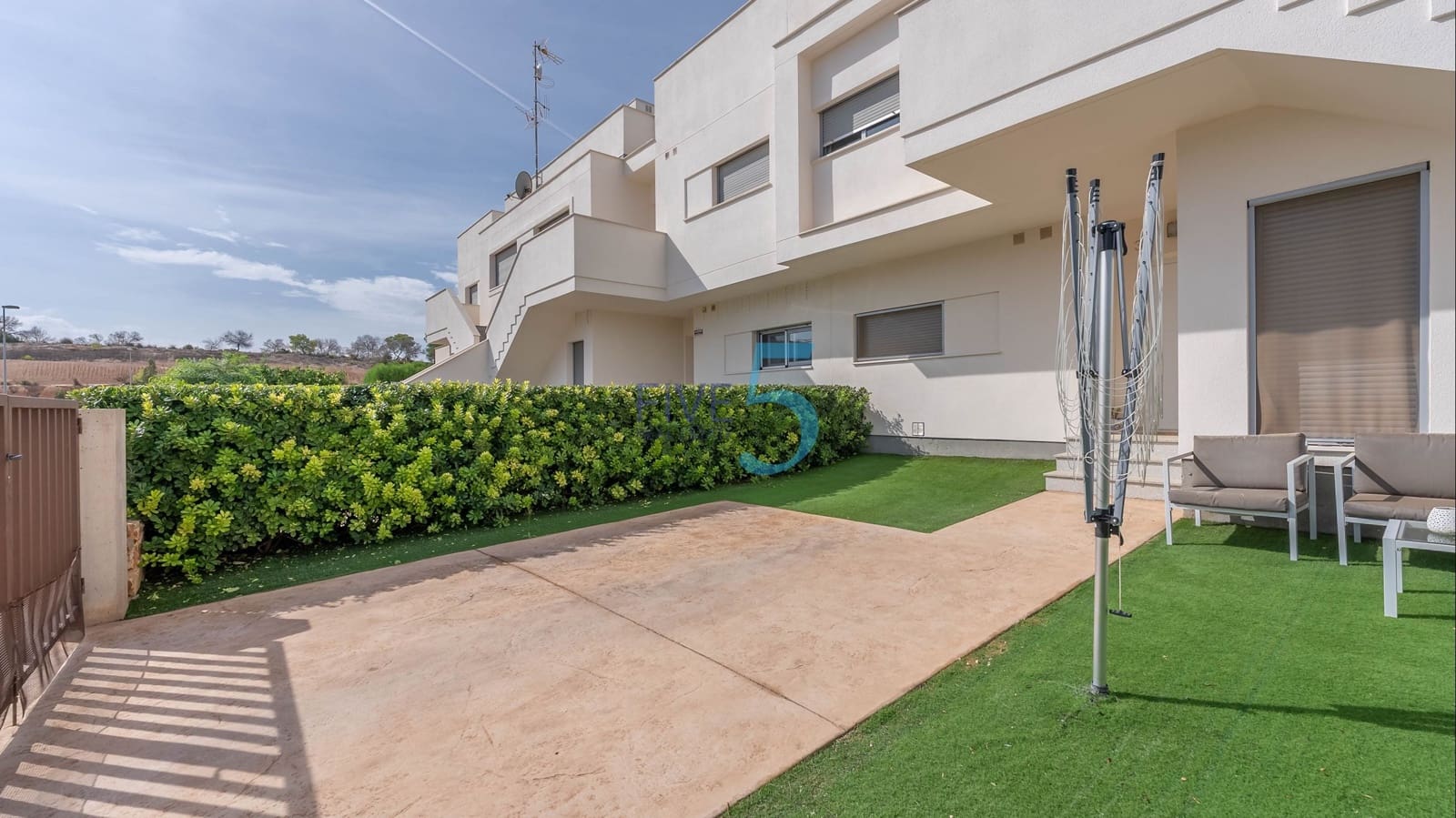 2 bedroom Apartment for sale in Vistabella with pool garage - € 249,995 (Ref: 10118602)