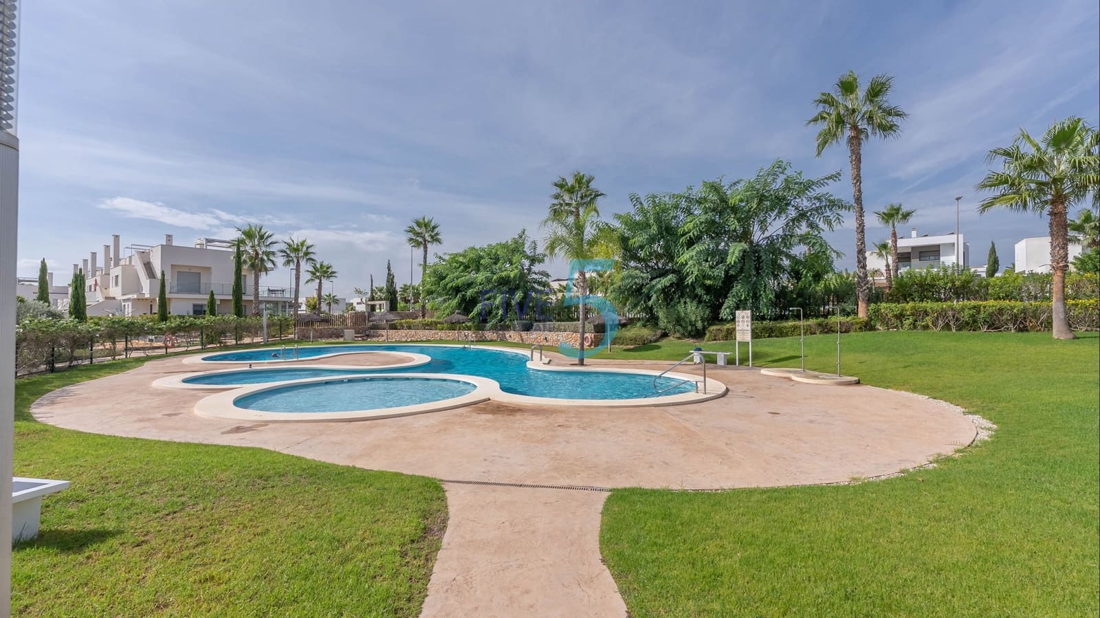 2 bedroom Apartment for sale in Vistabella with pool garage - € 249,995 (Ref: 10118602)