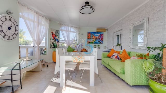 Chalet de 4 habitaciones en Torrevieja en venta con piscina garaje - 425.000 € (Ref: 10118603)